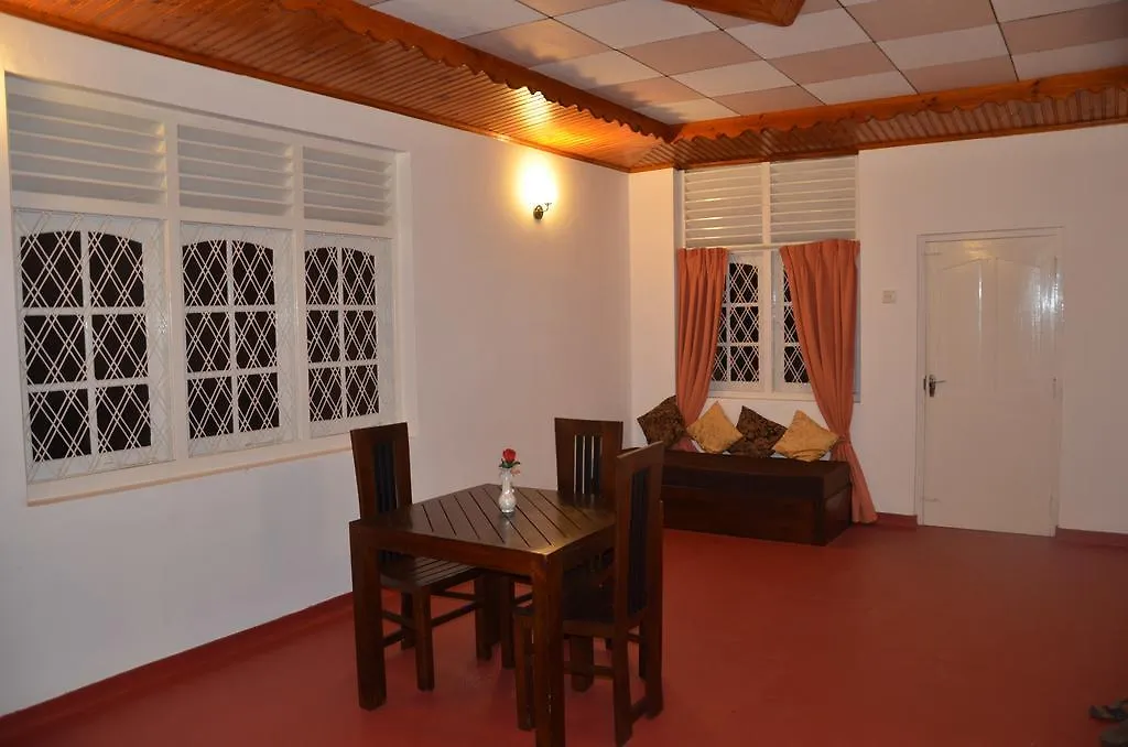 Roel Rest Hotel Negombo Guest house
