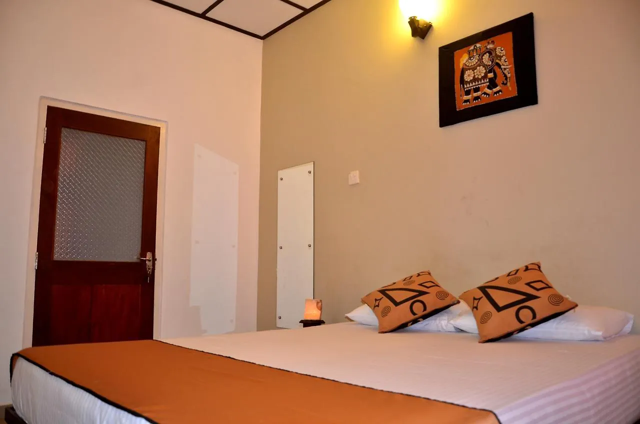 Guest house Roel Rest Hotel Negombo
