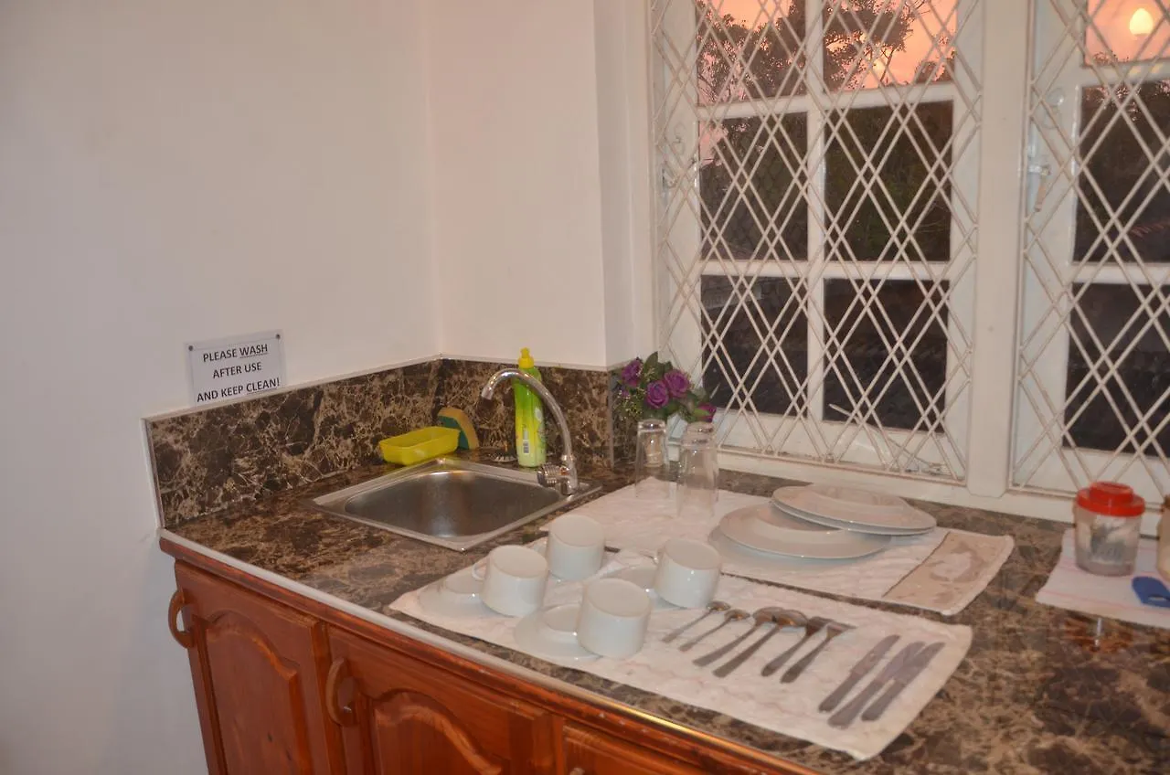 ** Guest house Roel Rest Hotel Negombo Sri Lanka